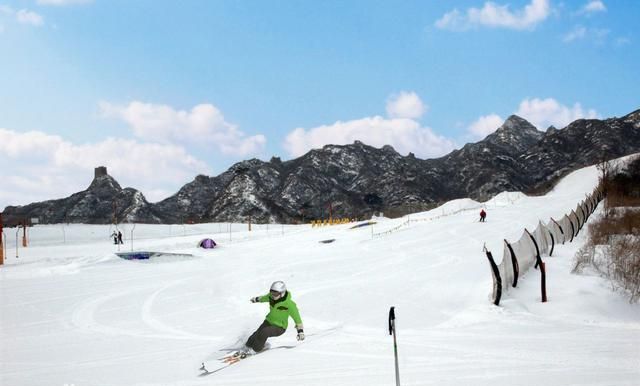 吕梁有滑雪场么吗,吕梁滑雪场比赛图1