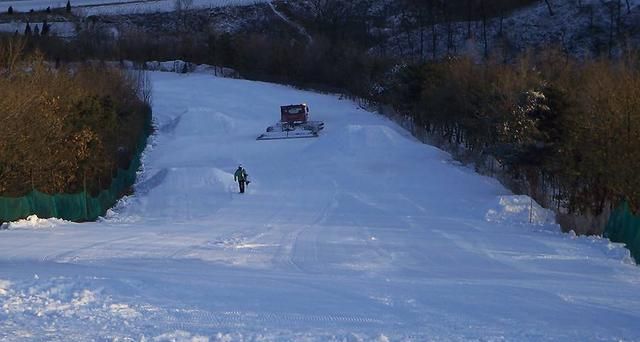 大连有哪些不错的滑雪场,大连林海滑雪场收费标准图4